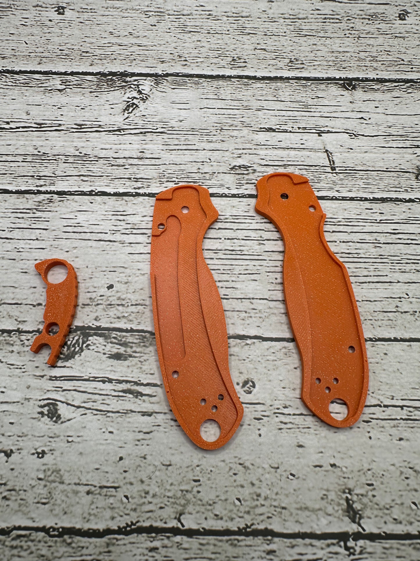 Spyderco Para 3 scales With Back Spacer In Orange Burst