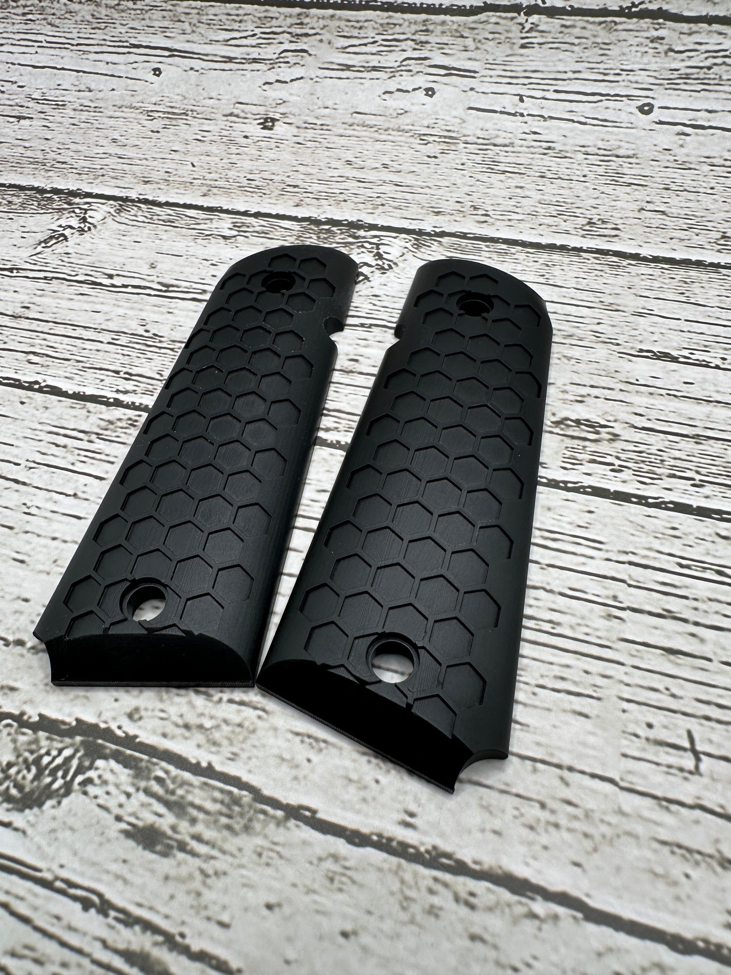 Tactical Hex Honeycomb 1911 Grips – Full Size | Matte Black Polymer | Non-Slip Texture
