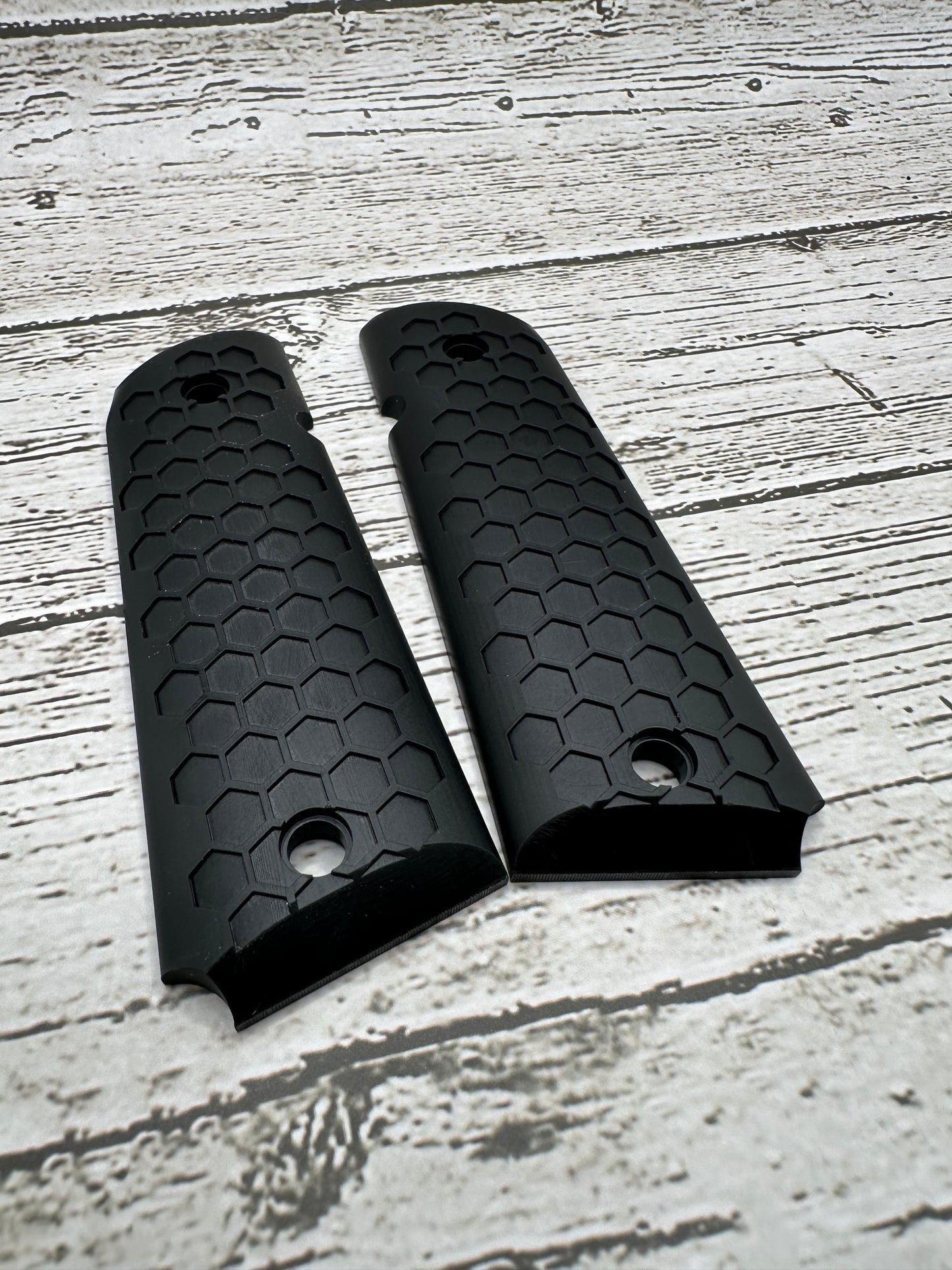 Tactical Hex Honeycomb 1911 Grips – Full Size | Matte Black Polymer | Non-Slip Texture