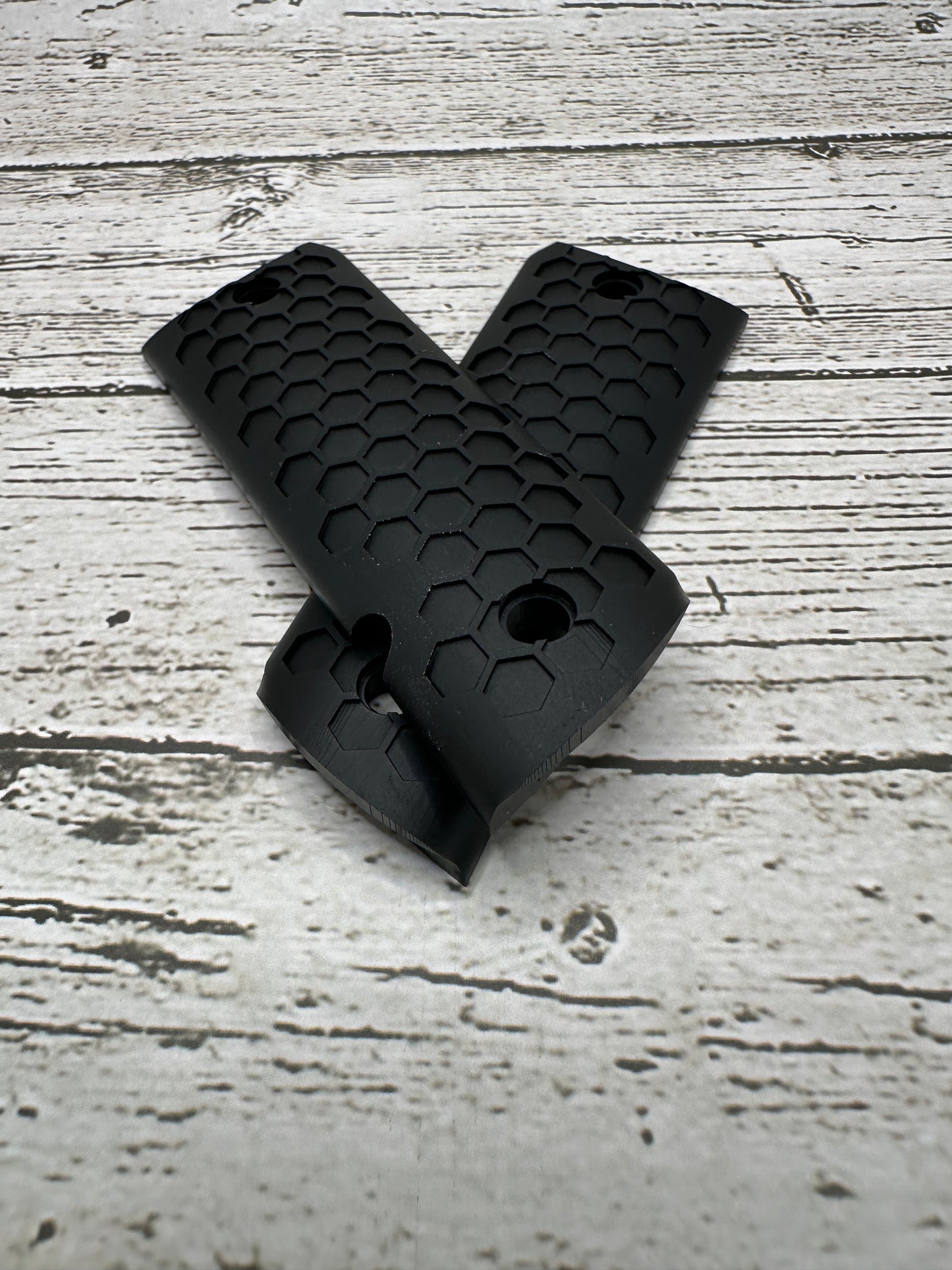 Tactical Hex Honeycomb 1911 Grips – Full Size | Matte Black Polymer | Non-Slip Texture