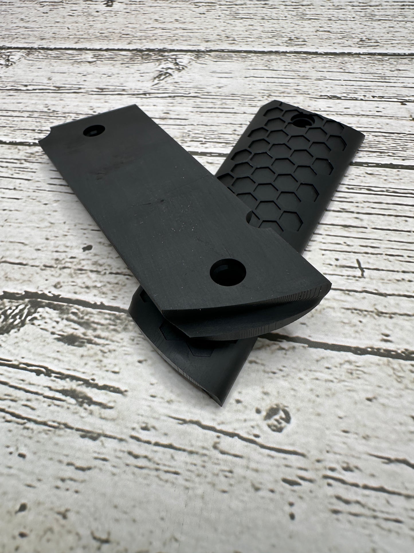 Tactical Hex Honeycomb 1911 Grips – Full Size | Matte Black Polymer | Non-Slip Texture