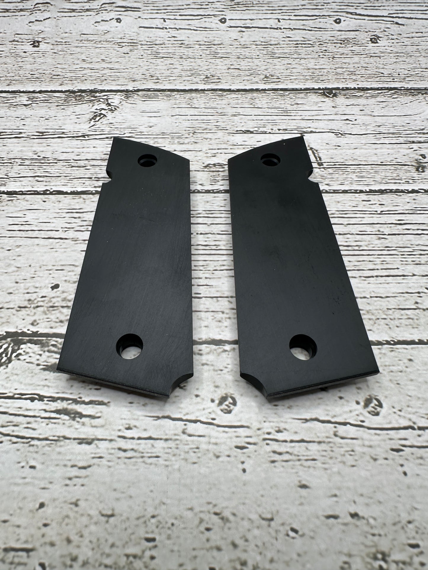 Tactical Hex Honeycomb 1911 Grips – Full Size | Matte Black Polymer | Non-Slip Texture