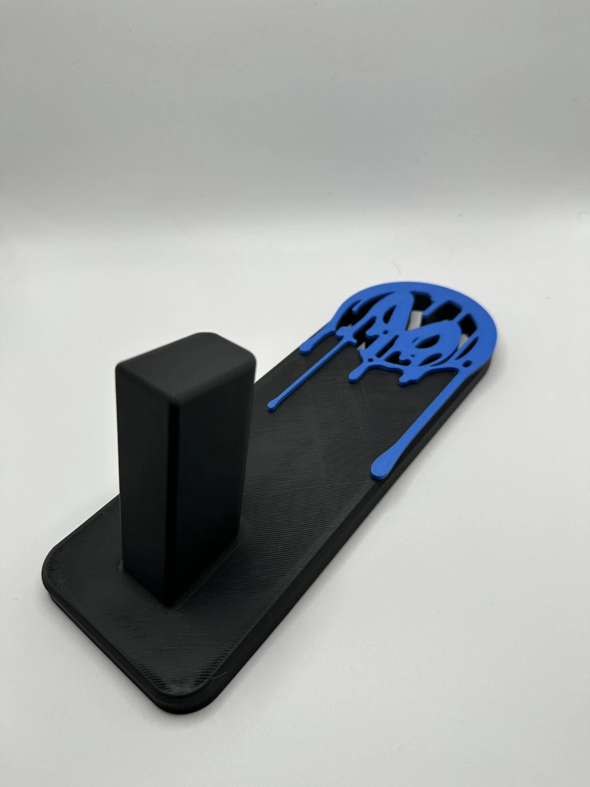 Infinity 2011 Pistol Display Stand – Drip Logo – alternate view