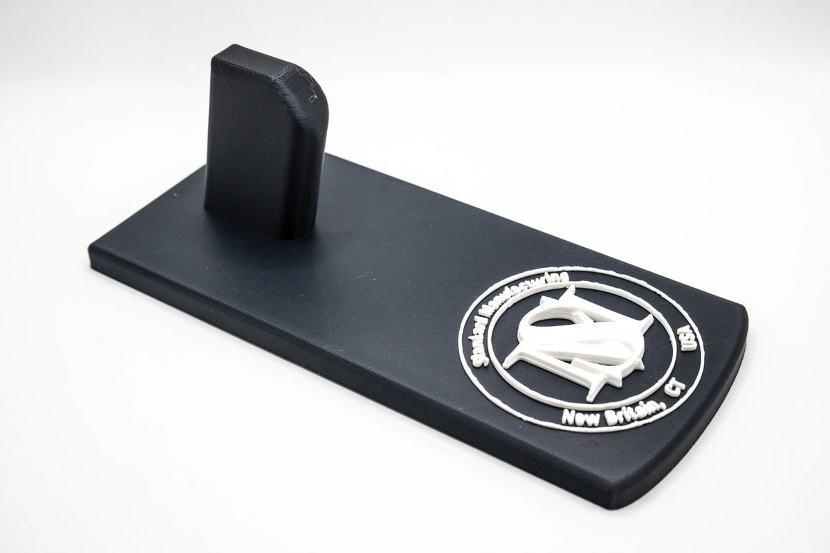 Standard Manufacturing 1911 Single-Stack Display Stand – alternate view
