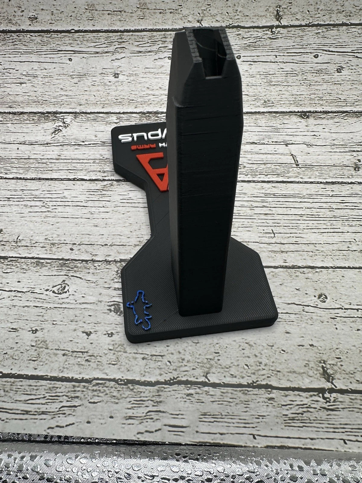 Stealth Arms Platypus Pistol Display Stand – alternate view