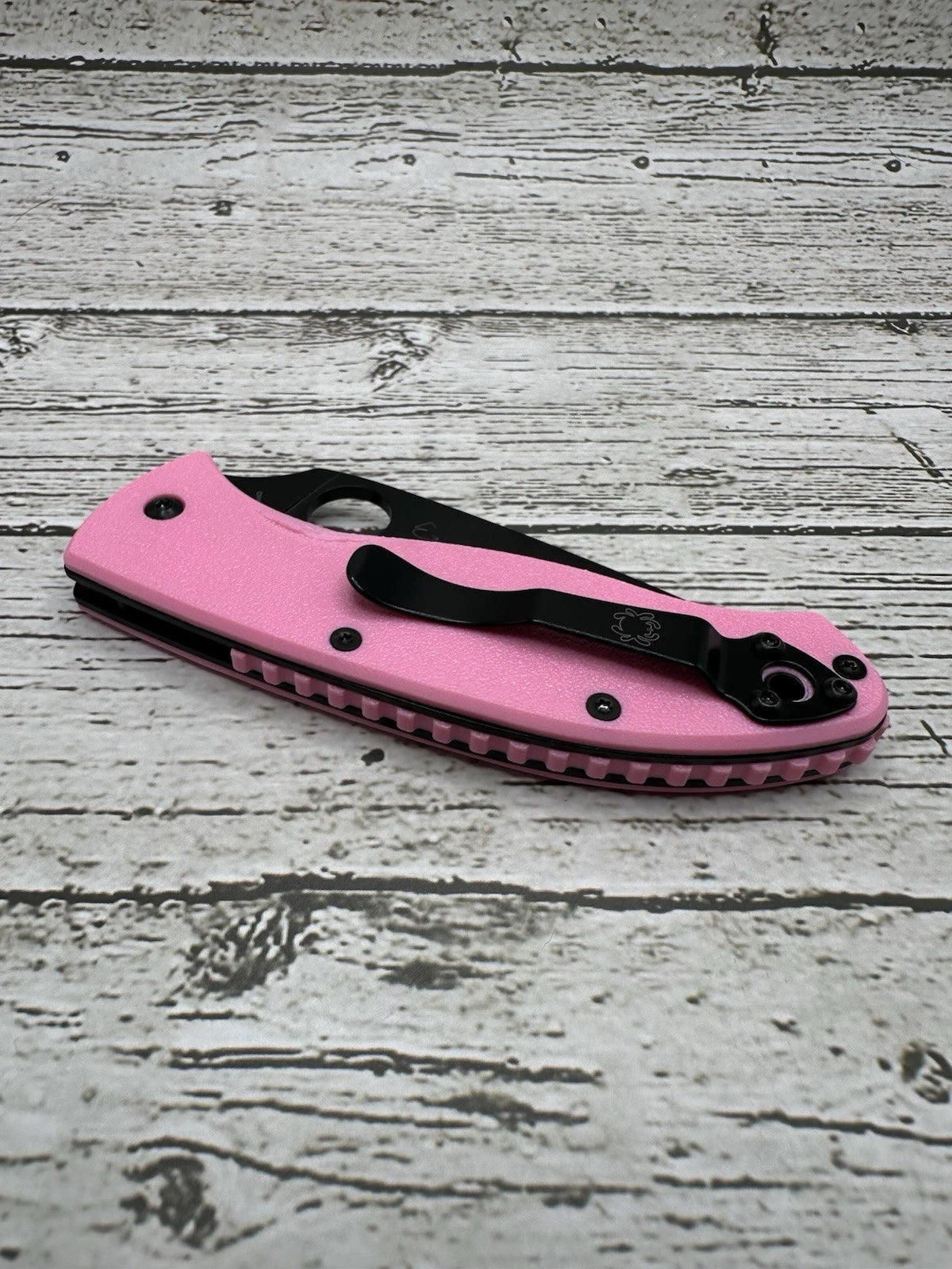 Spyderco Tenacious Scales with Back Spacer – Pink Edition