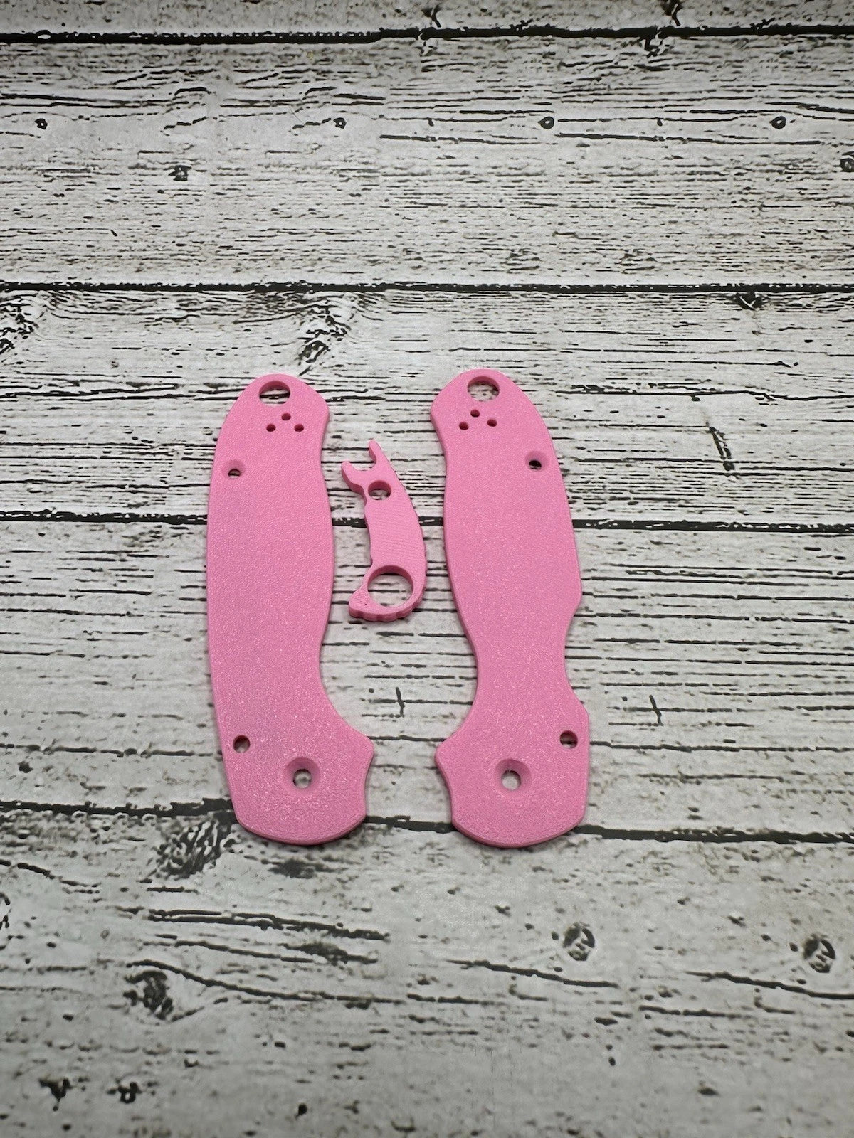 Spyderco Para 3 scales With Back Spacer In Pink