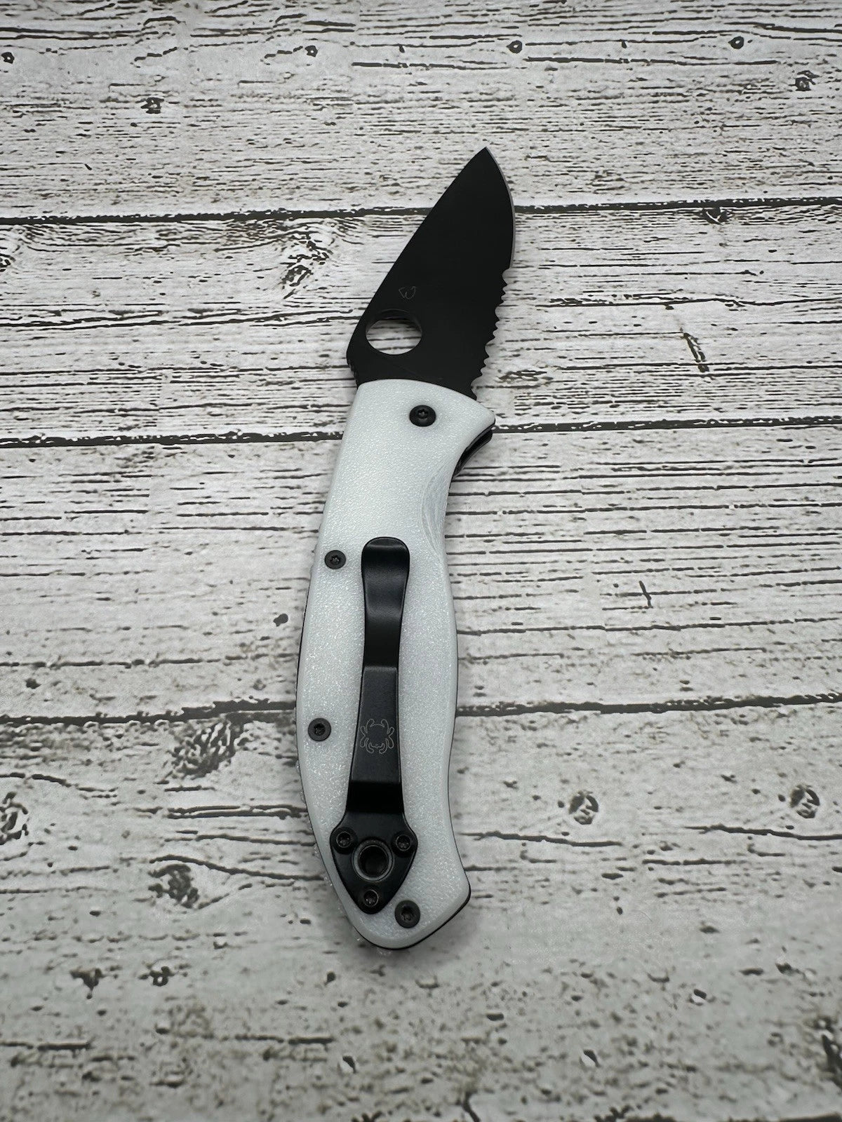 Spyderco Tenacious Scales – Glow Series w/ Back Spacer Plate