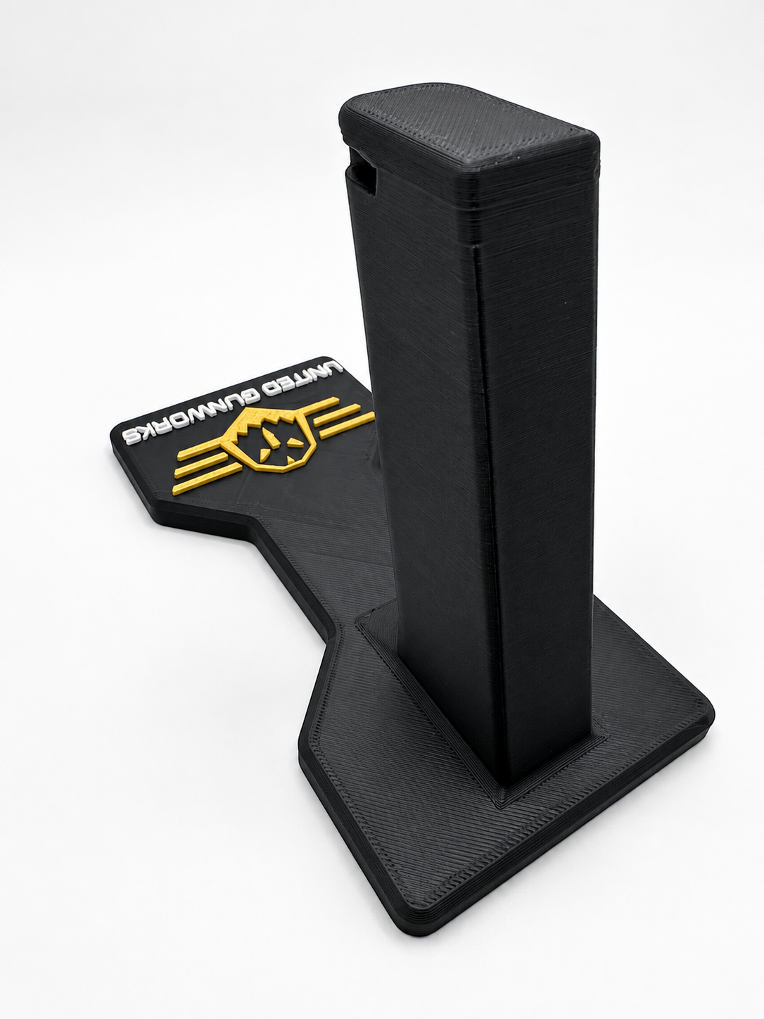 United Gunworks 2011 Pistol Display Stand — Black & Gold
