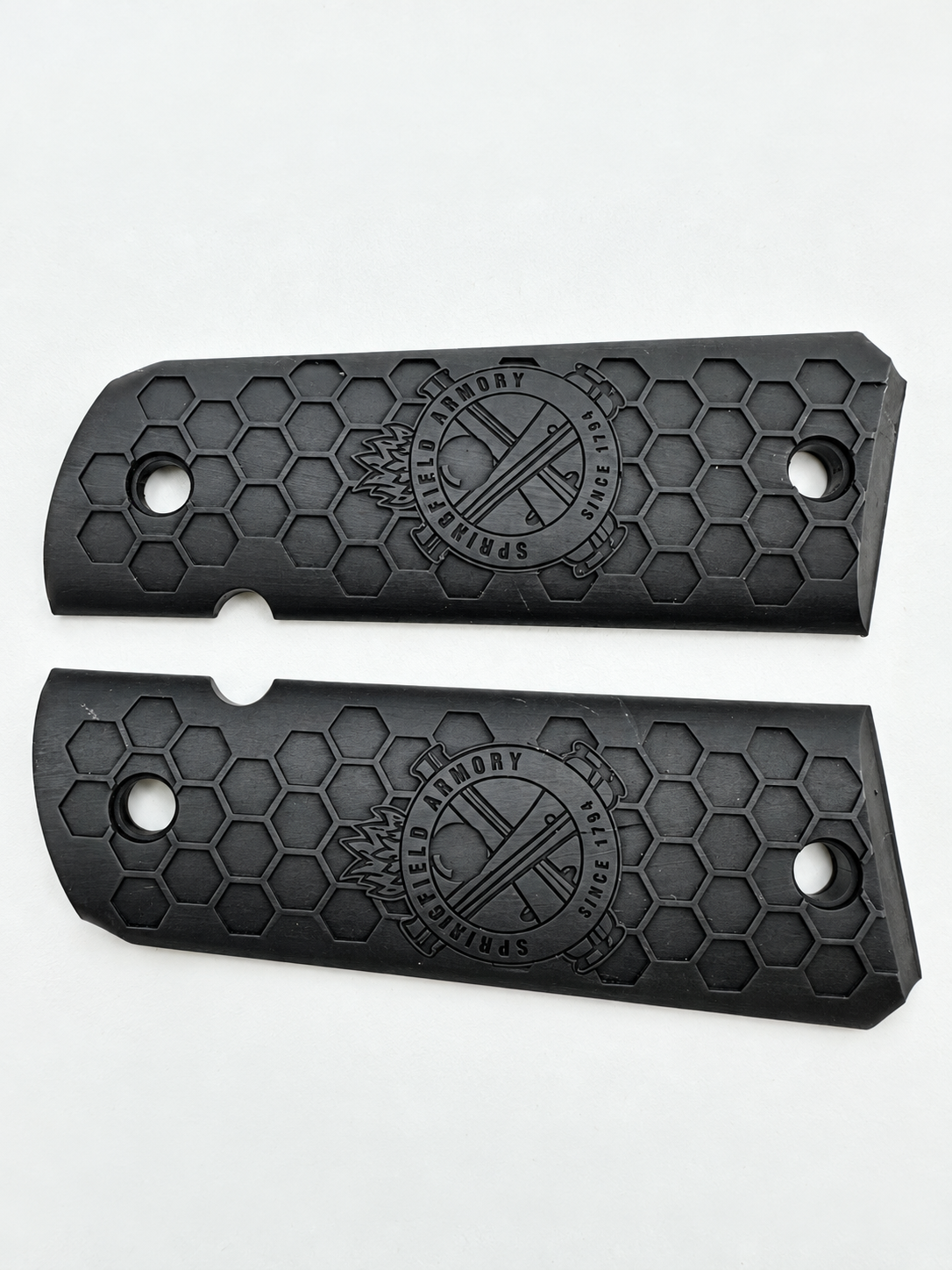 Springfield Armory Honeycomb 1911 Grips – Black Ambi-Cut Pair
