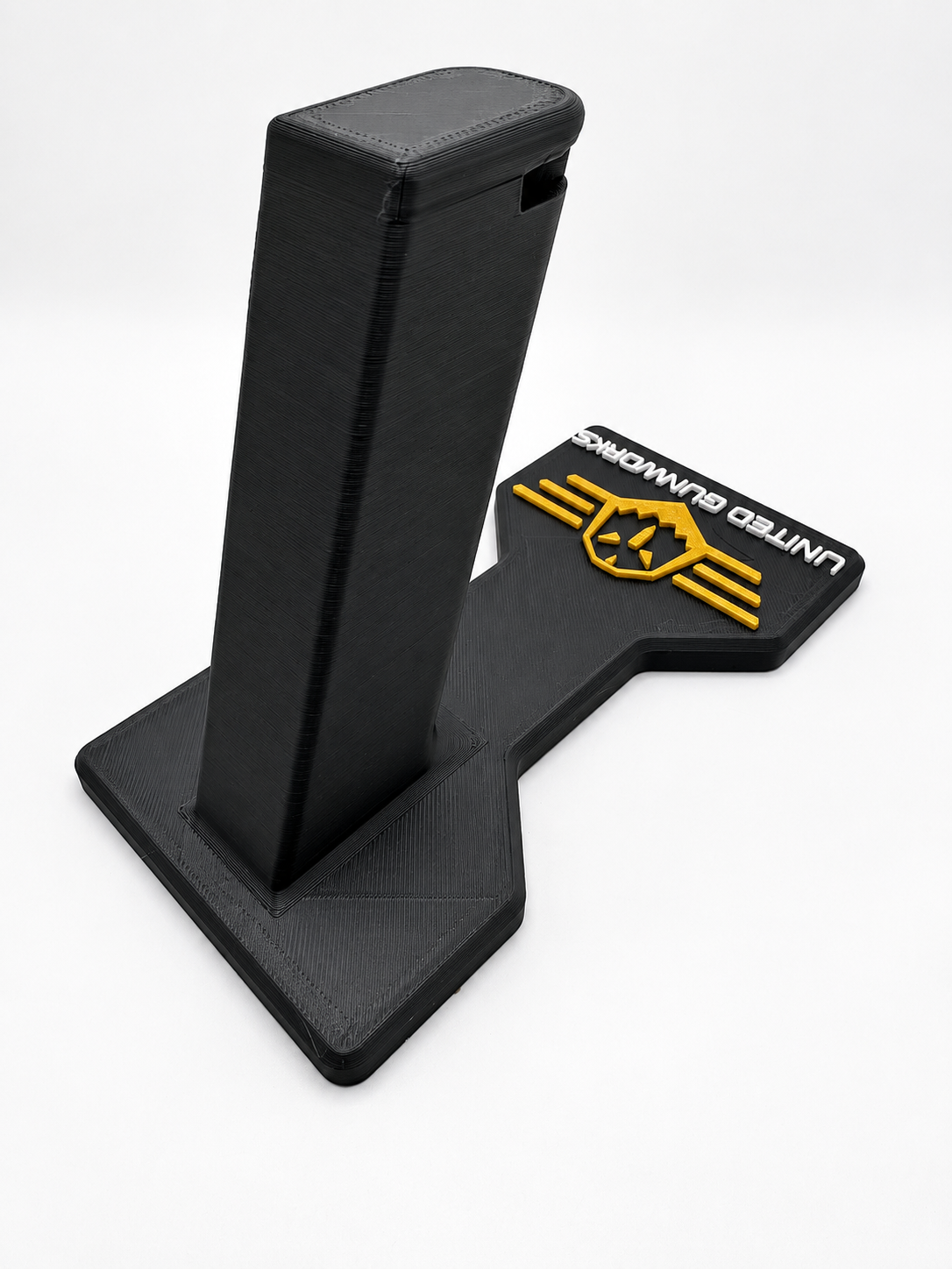 United Gunworks 2011 Pistol Display Stand — Black & Gold