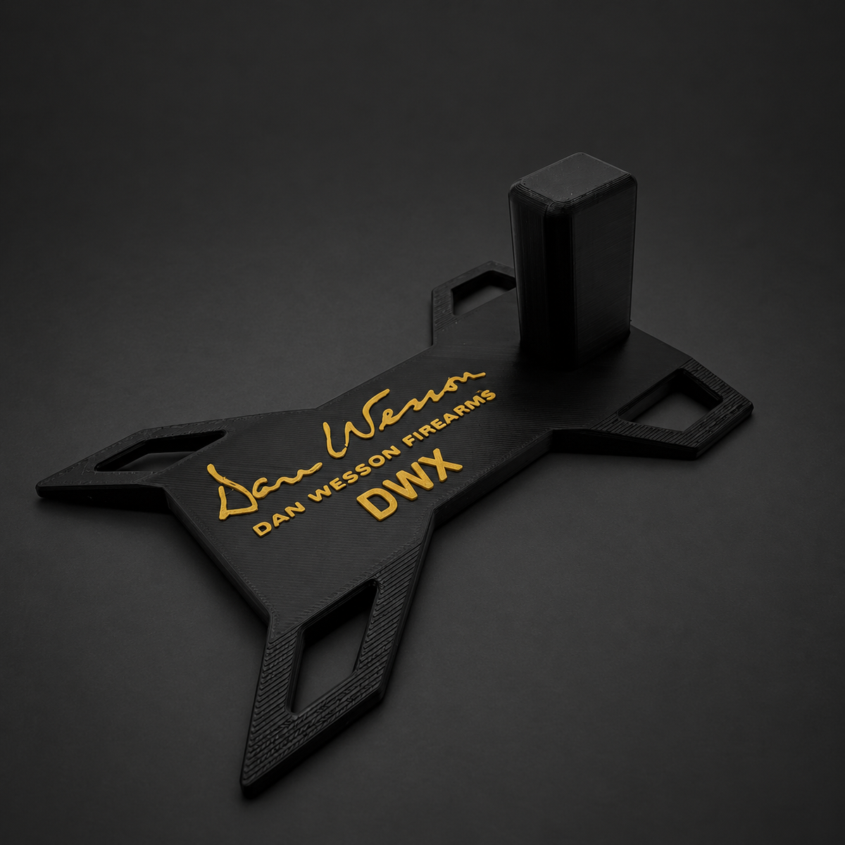 Dan Wesson DWX Pistol Display Stand