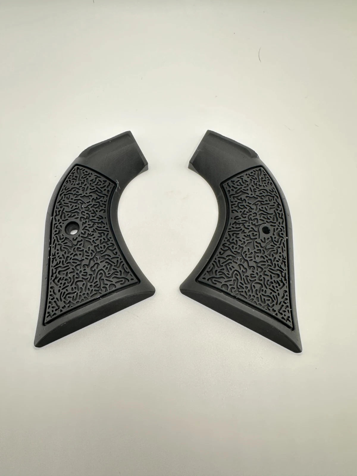 Ruger Wrangler MicroMaze Grips – Black Polymer Pair