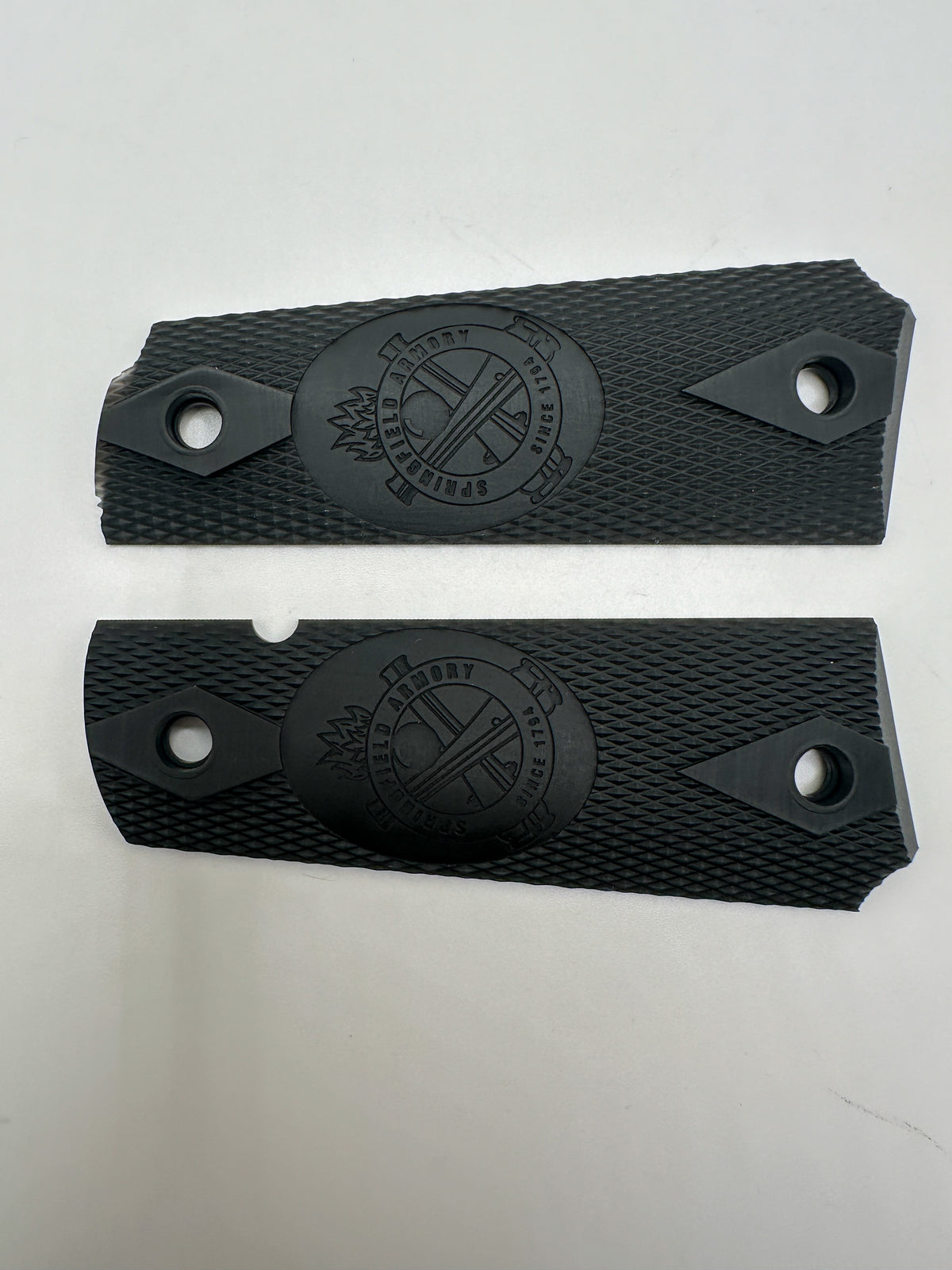 Springfield Armory Logo 1911 Grips – Black Checkered Pair