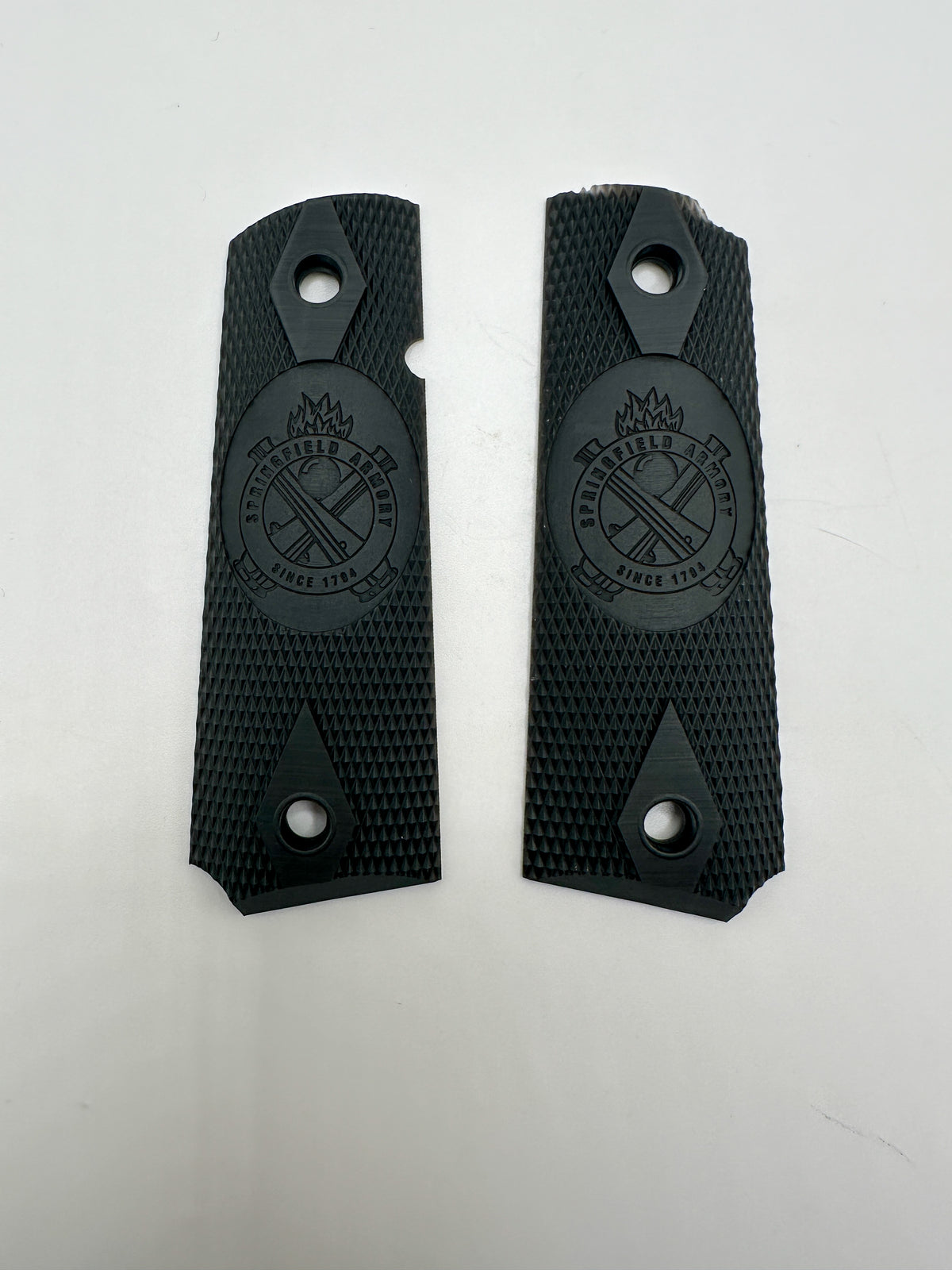 Springfield Armory Logo 1911 Grips – Black Checkered Pair