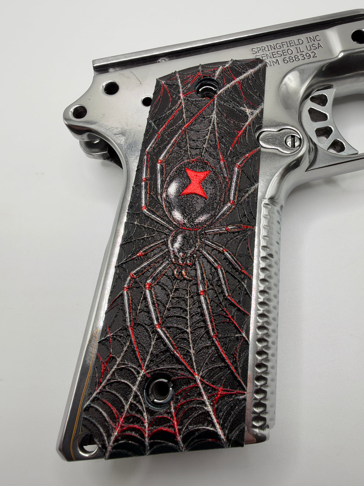 Black Widow Spider 1911 polymer grips — original product photograph 4