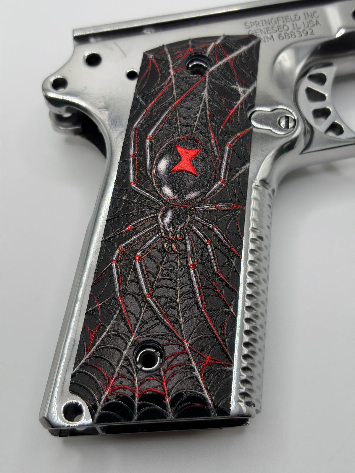 Black Widow Spider 1911 polymer grips — original product photograph 5