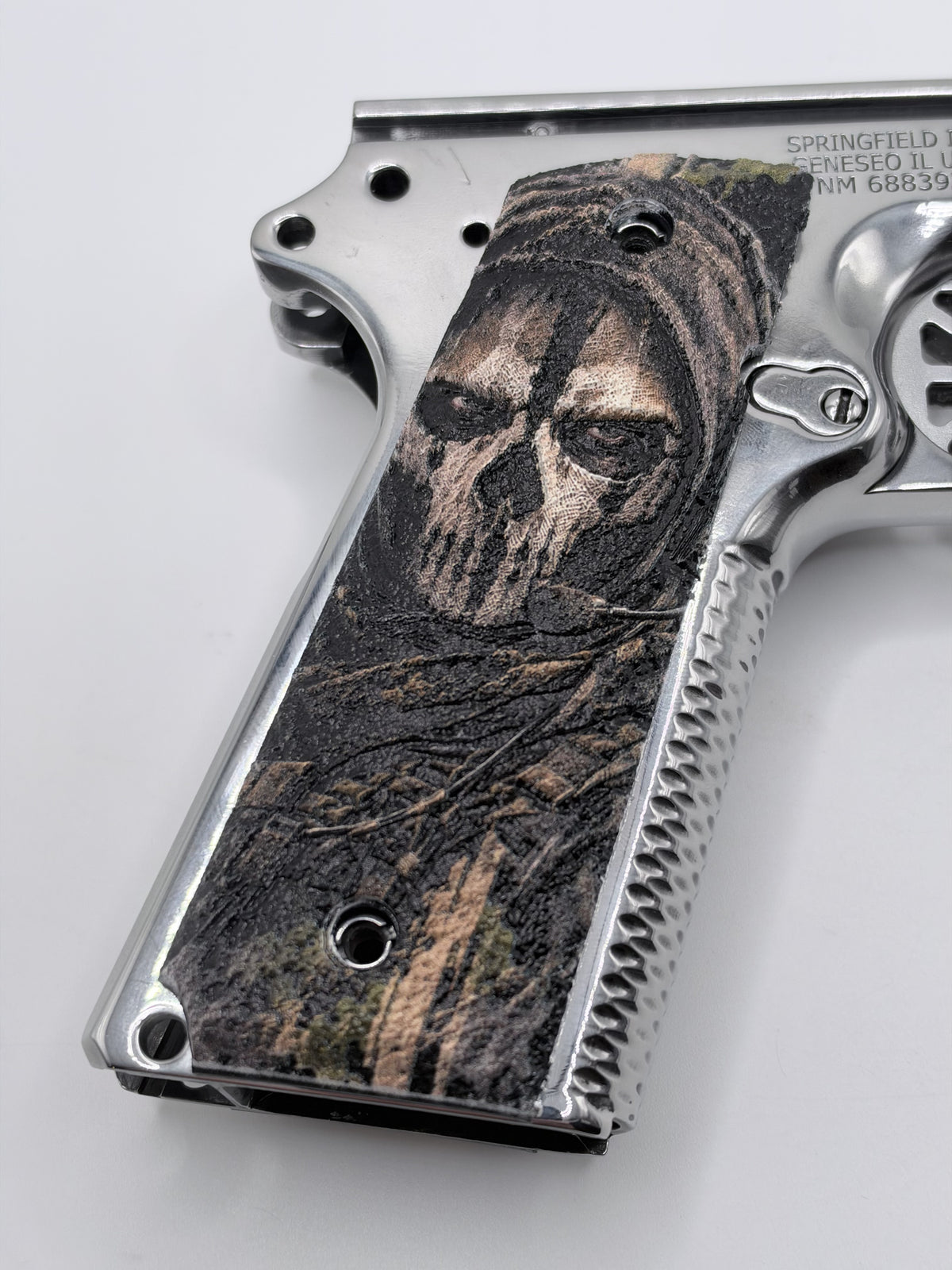 Call of Duty Ghost full-size ambi-cut polymer 1911 grip pair — product photo 4
