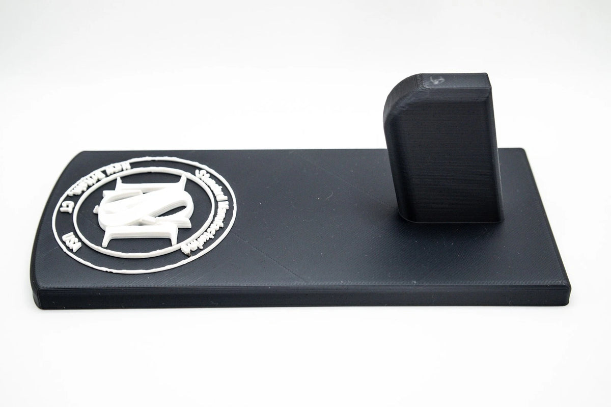 Standard Manufacturing 1911 Single-Stack Display Stand – alternate view