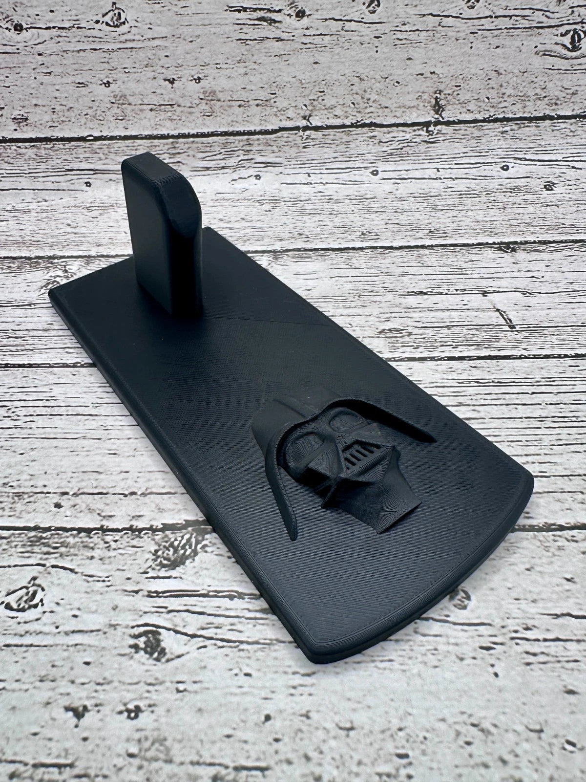 Vader Helmet 1911 Single-Stack Pistol Display Stand – alternate view
