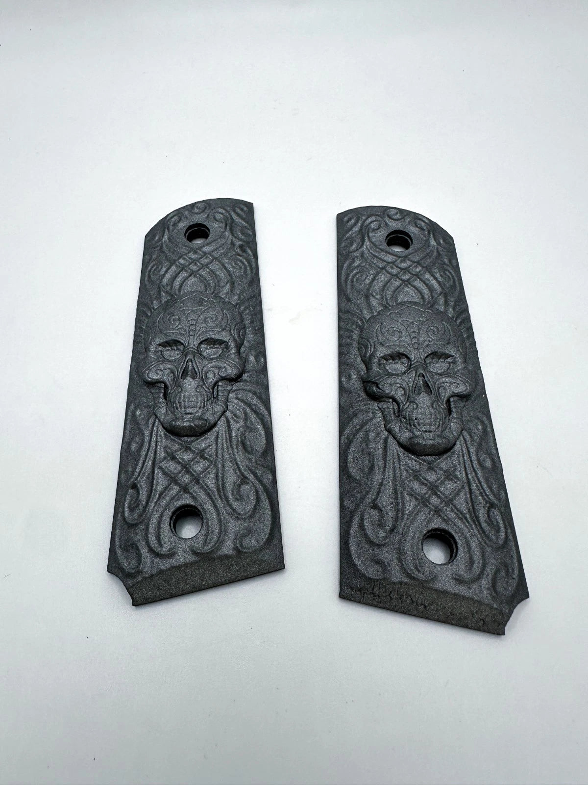 Sugar Skull & Scrollwork 1911 Grips – Graphite Crush Carbon Cerakote – alternate view