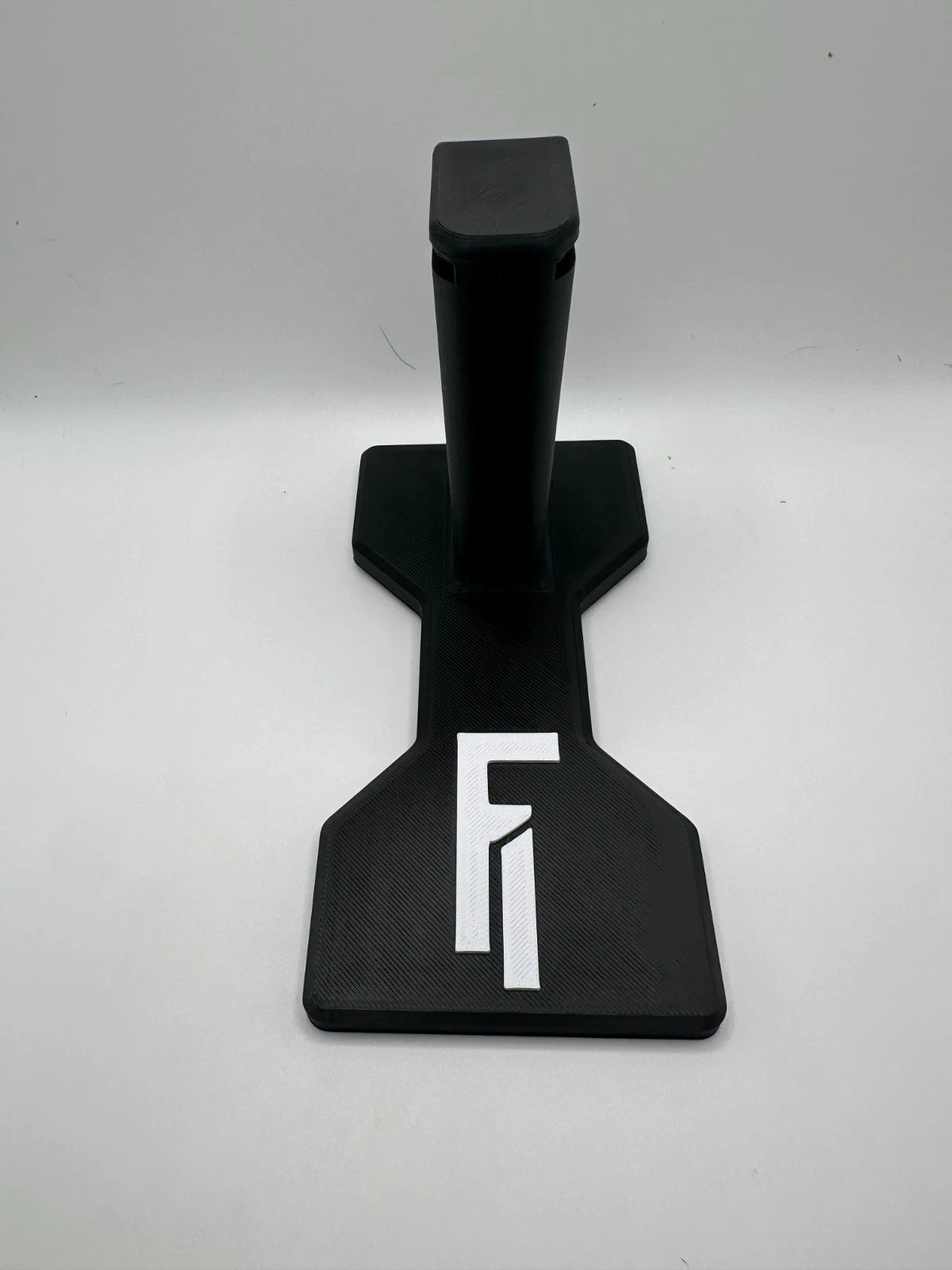 Fowler Industries Double-Stack 1911 Pistol Display Stand – alternate view