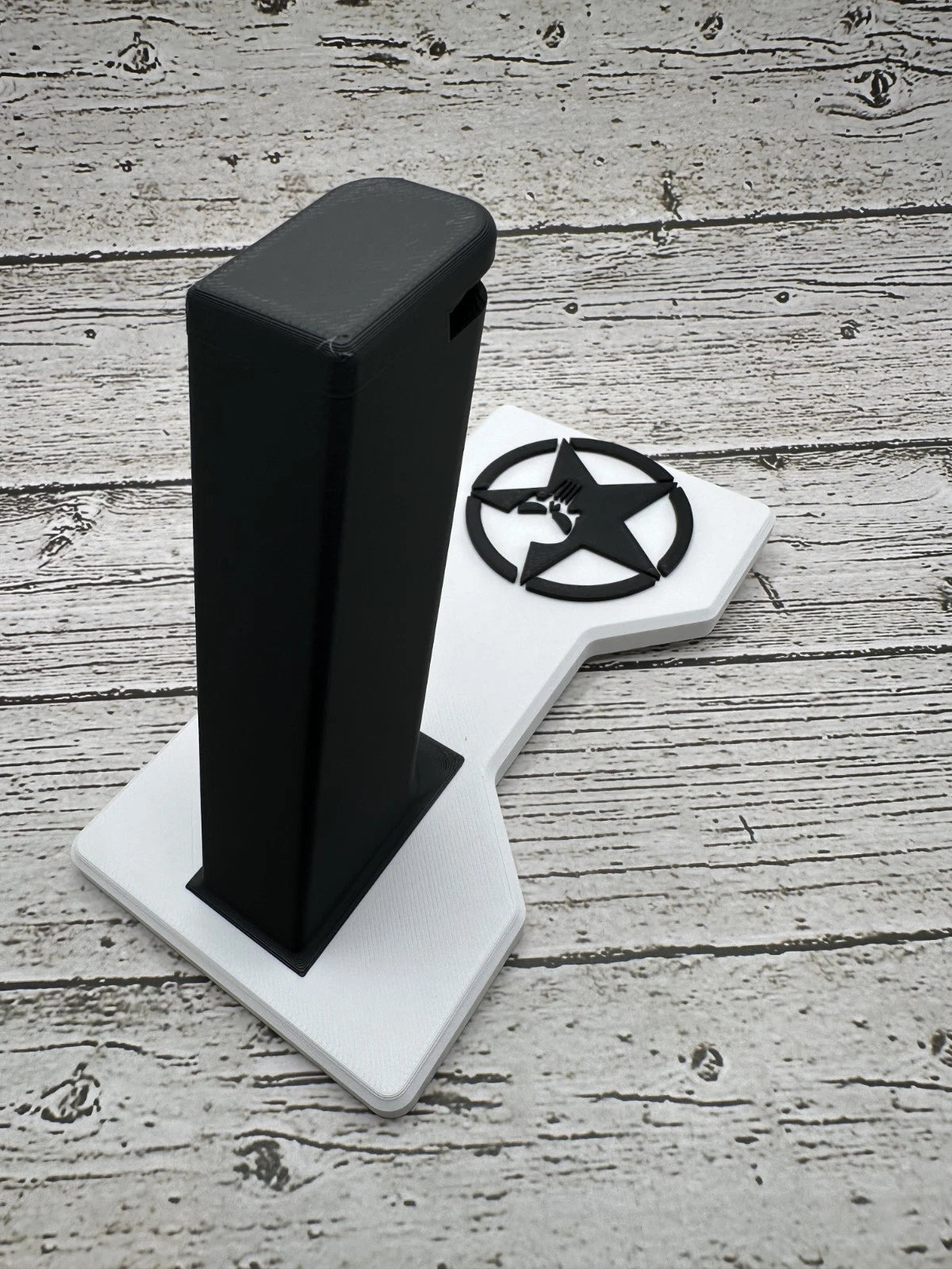Army Star with Punisher – 2011 Pistol Display Stand  DS 1911 Series