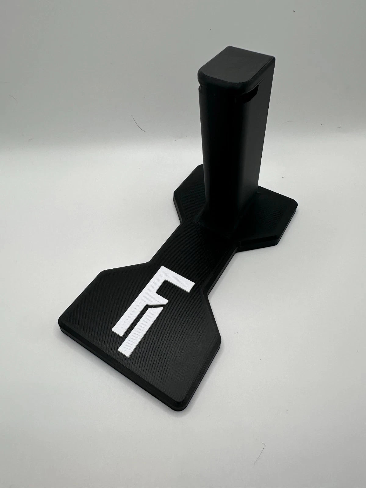Fowler Industries Double-Stack 1911 Pistol Display Stand – alternate view