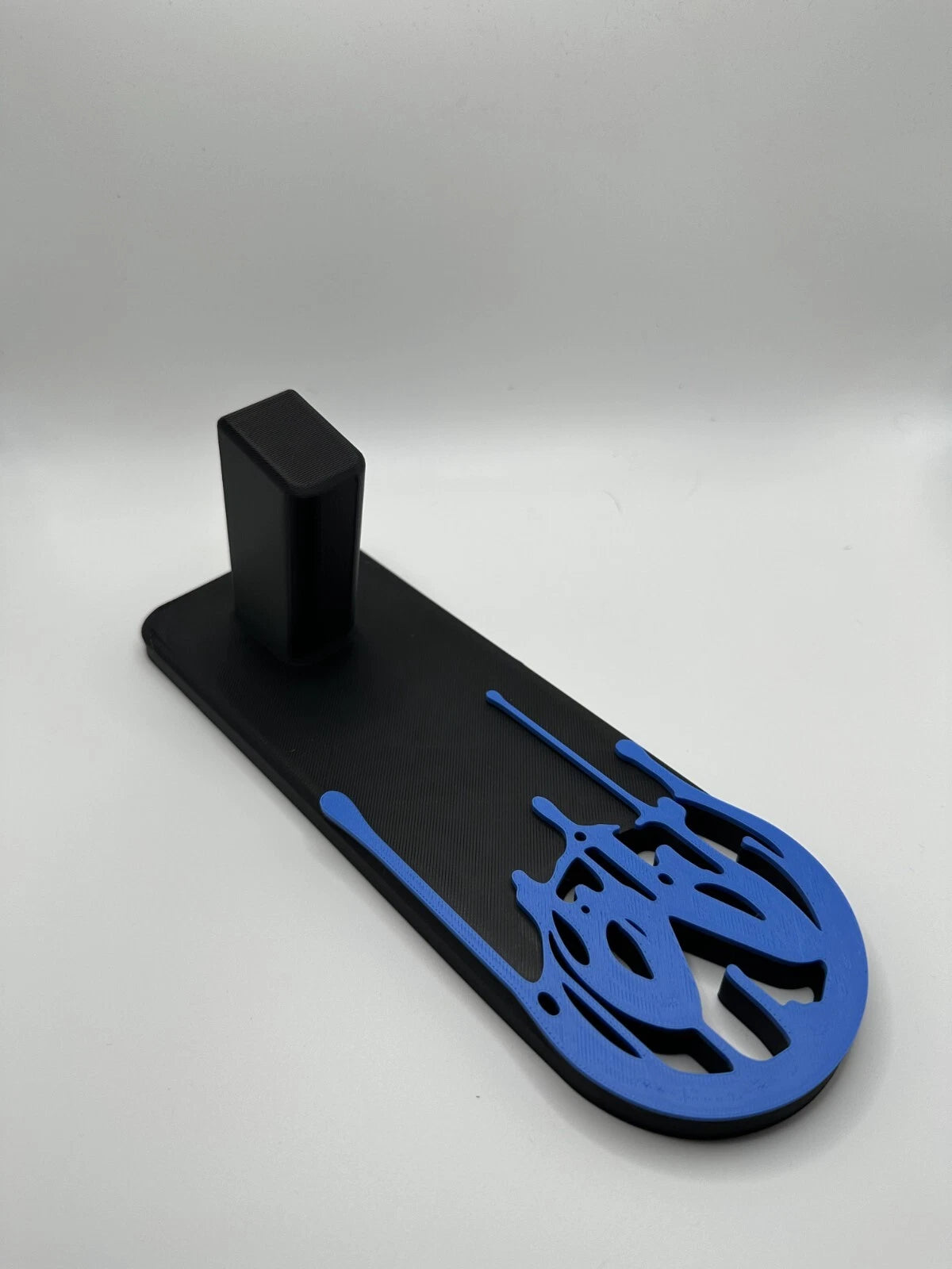 Infinity 2011 Pistol Display Stand – Drip Logo – alternate view