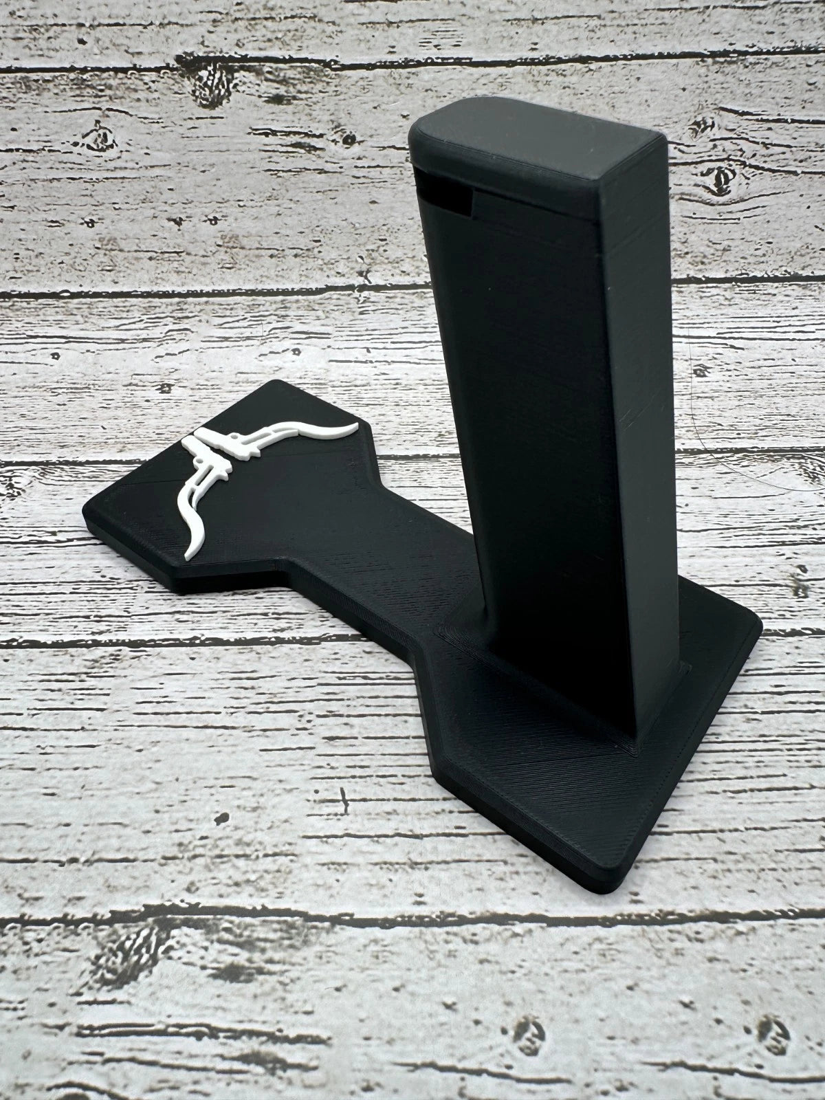 Hays Custom Double-Stack 1911 Pistol Display Stand – alternate view