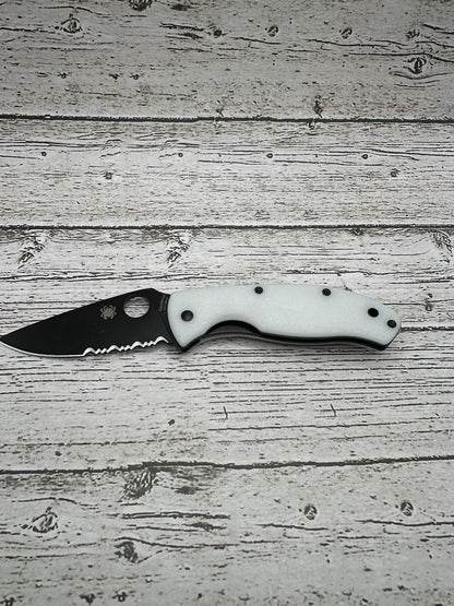 Spyderco Tenacious Scales – Glow Series w/ Back Spacer Plate