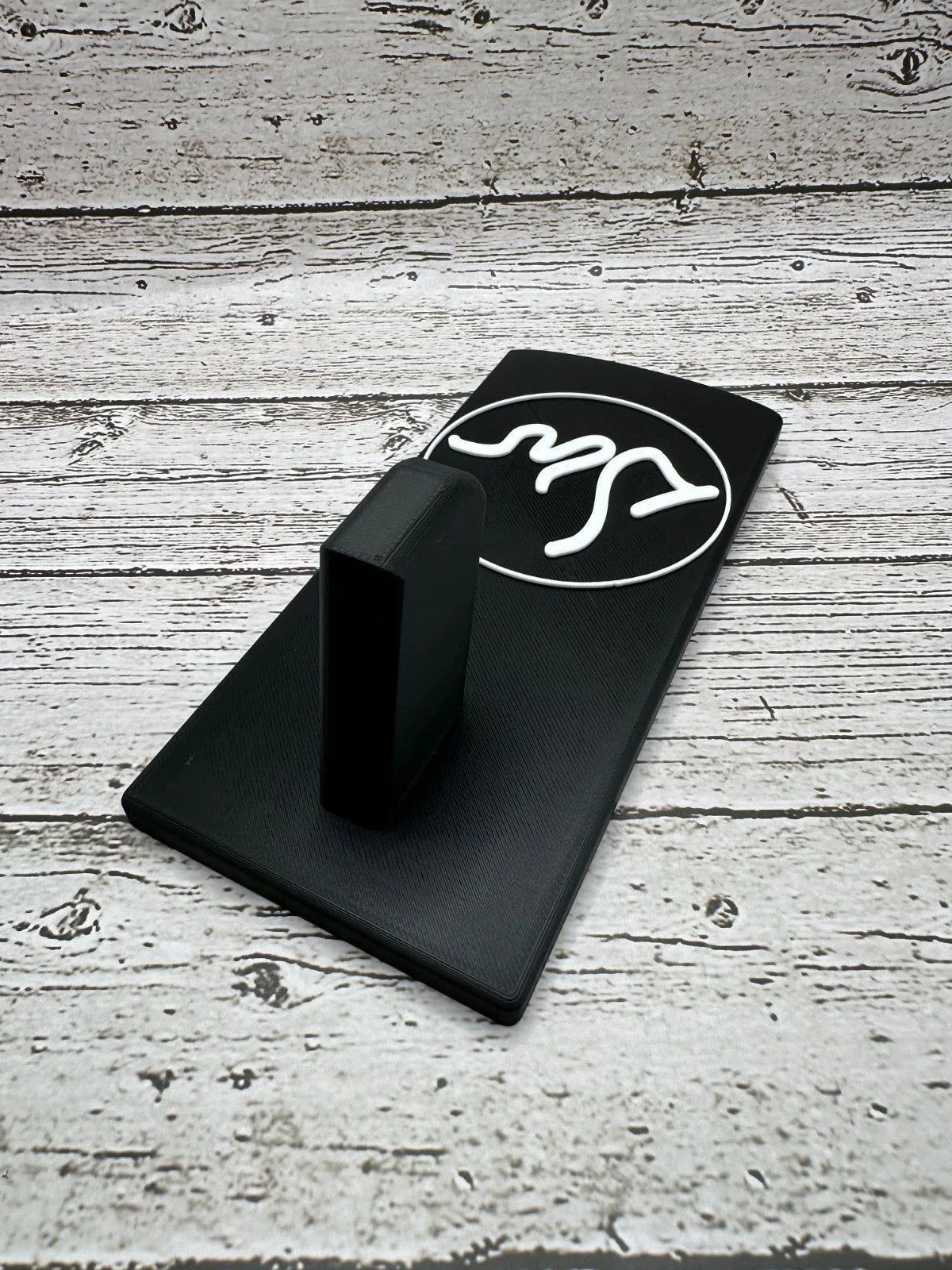 Dan Wesson 1911 Pistol Display Stand – alternate view