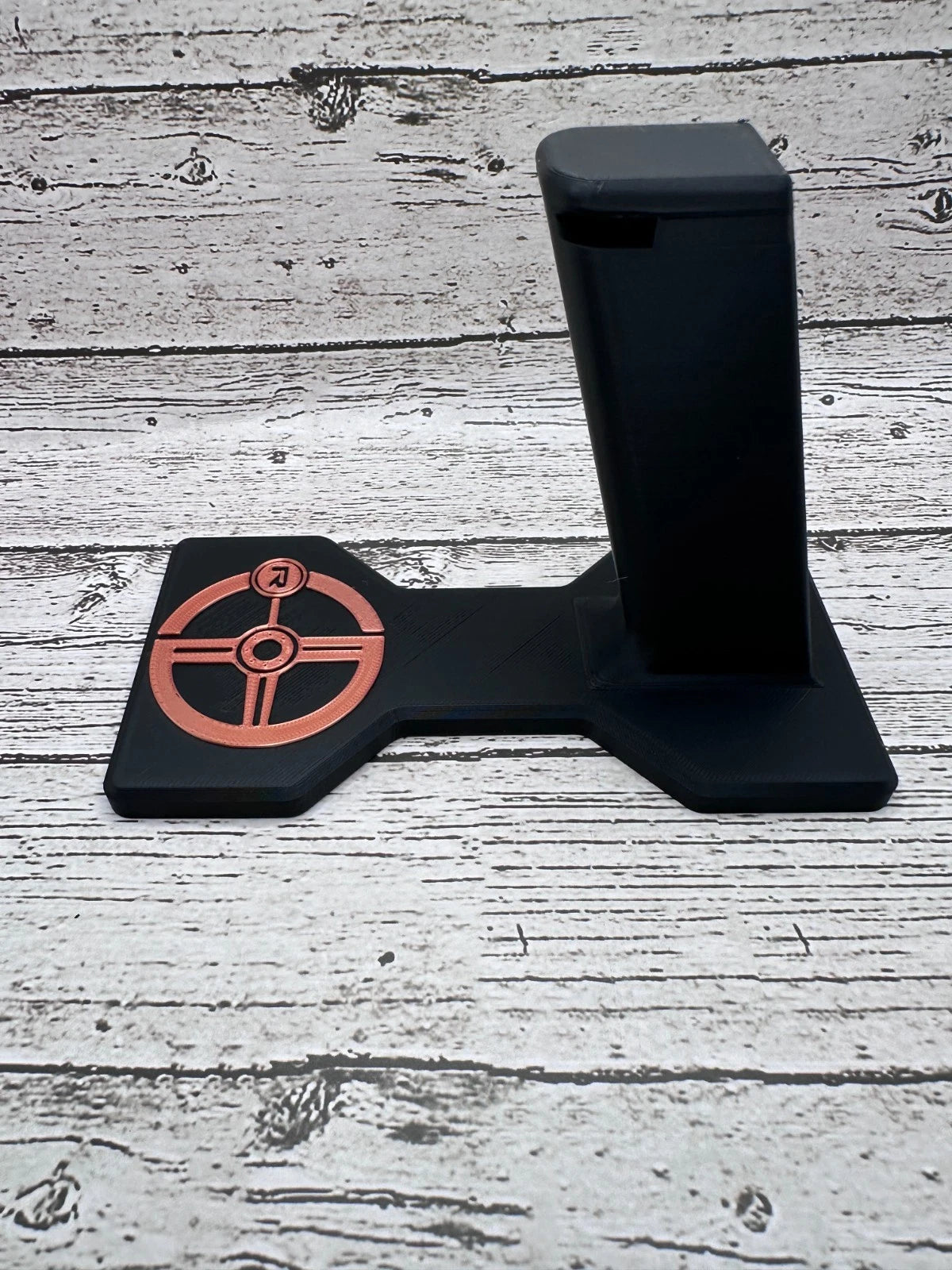 Race City Style 2011 Pistol Display Stand – alternate view