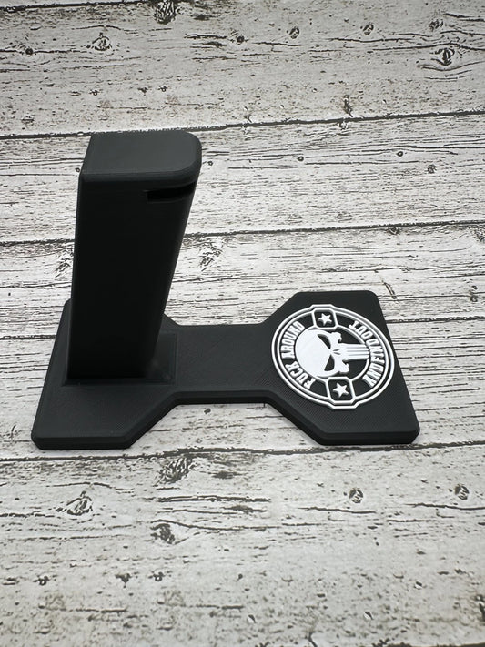 (FAFO) Double Stack 1911/2011 Pistol Display Stand – Tactical Precision Meets Sleek Design
