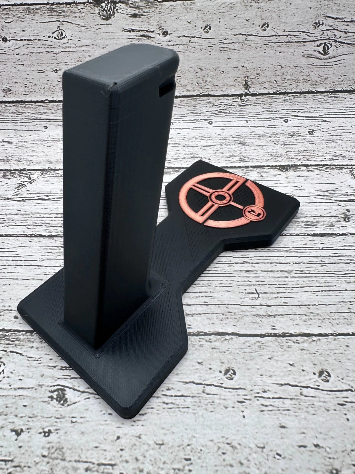 Race City Style 2011 Pistol Display Stand – alternate view